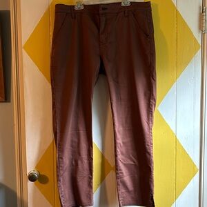 Prana pants, lightly worn. 26” inseam. Super cute and comfy.